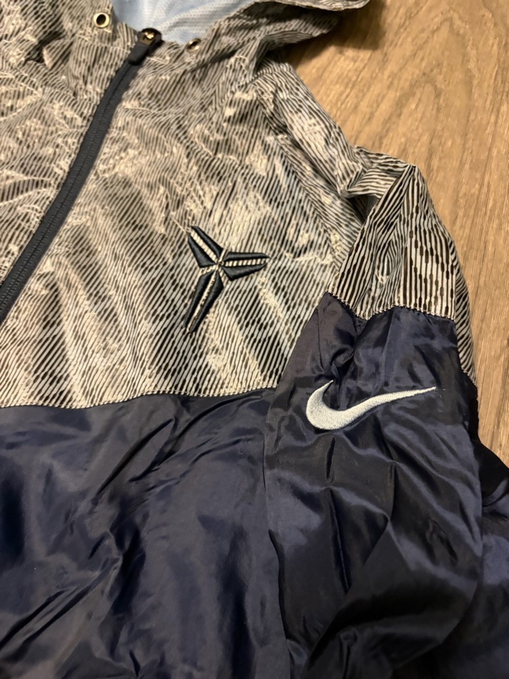 Kobe Bryant Men’s Hooded Windbreaker Jacket - Navy & Gray image 3